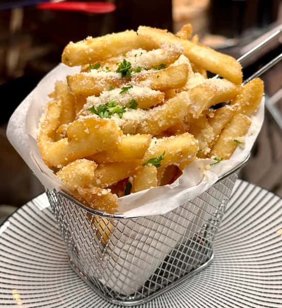 TRUFFLE PARMESAN FRIES
