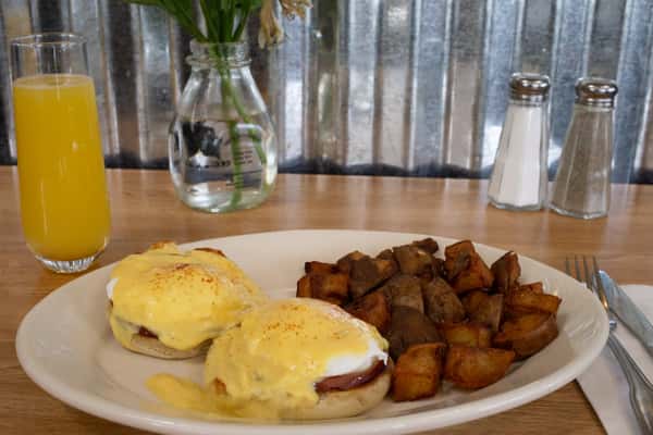 eggs benedict