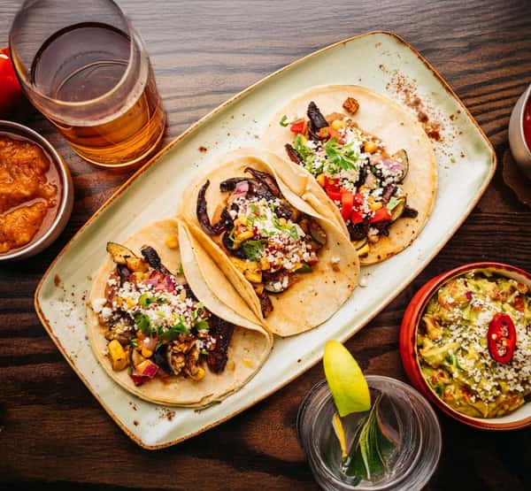 Vegetarian tacos with guacamole