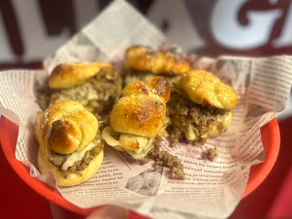 STEAK SLIDERS