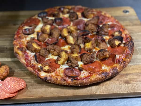 🔐 THE TAILGATER PIZZA