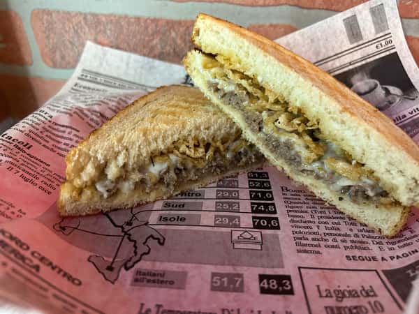 STEAK & CRISPY ONION SANDWICH