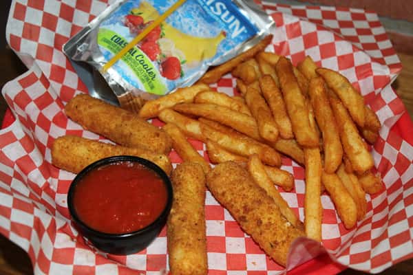 MOZZARELLA STICKS (4)