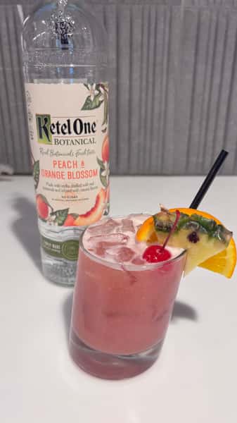 Tropical Smoothie(ish) Cocktail