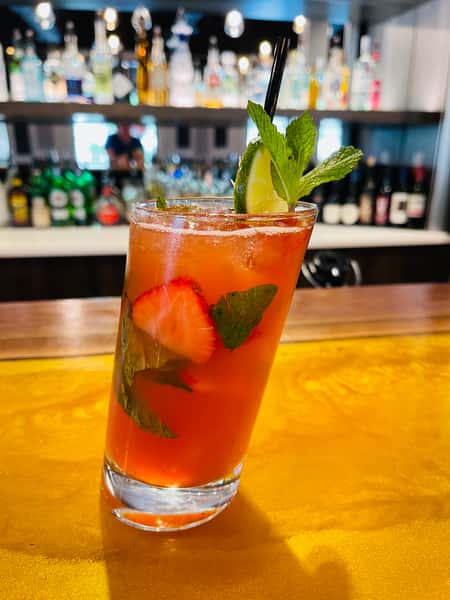 Strawberry Coconut Mojito 