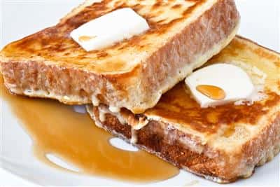 French Toast (2 slices) with butter & syrup_75943357
