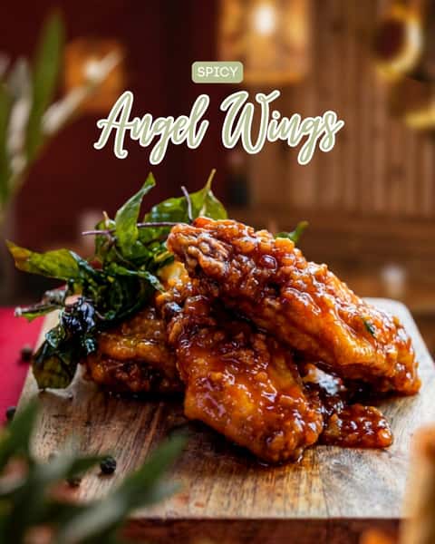 Have you tried our Spicy Angel Wings? Fresh chili, whole garlic, fried basil, golden wings. Some dishes announce themselves before they reach the table.
Come in tonight. 

#CoconutBayThaiRestaurant