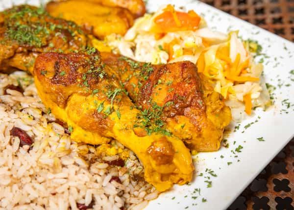 Curry Chicken (Feeds 11 to 20)-large