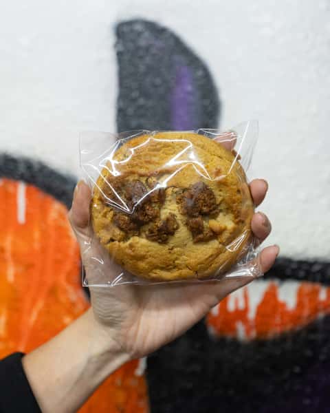 REESE'S PEANUT BUTTER COOKIE