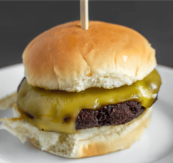 Kid's Cheeseburger