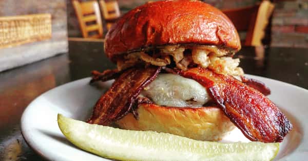 Bourbon Brown Butter: Bourbon glaze, white cheddar, applewod bacon, cripsy shallots, and brown butter mayo on a brioche bun