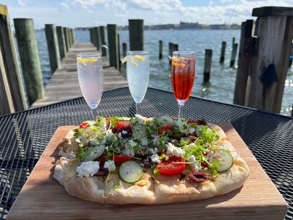 Hummus Flatbread