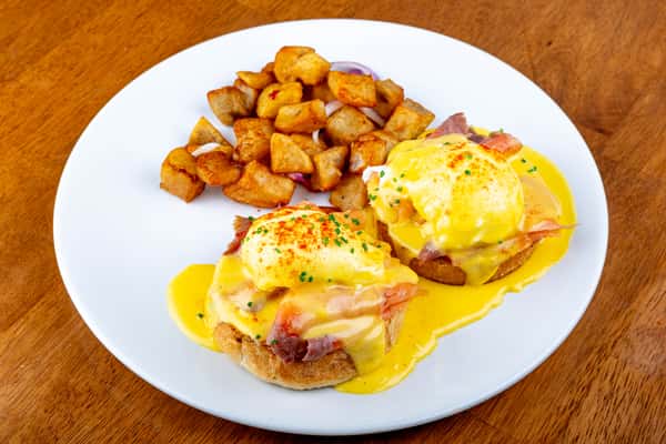 Smoked Salmon Benedict