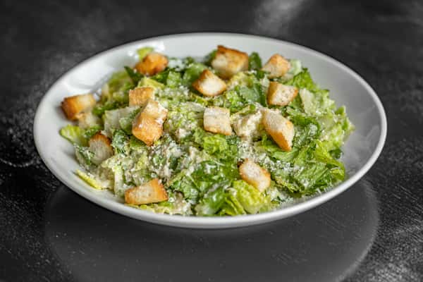 Caesar Classico Salad