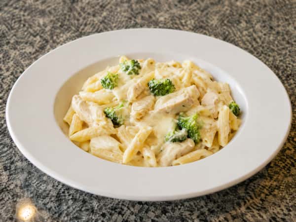 chicken broccoli alfredo