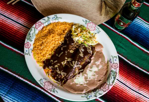 Enchiladas De Mole