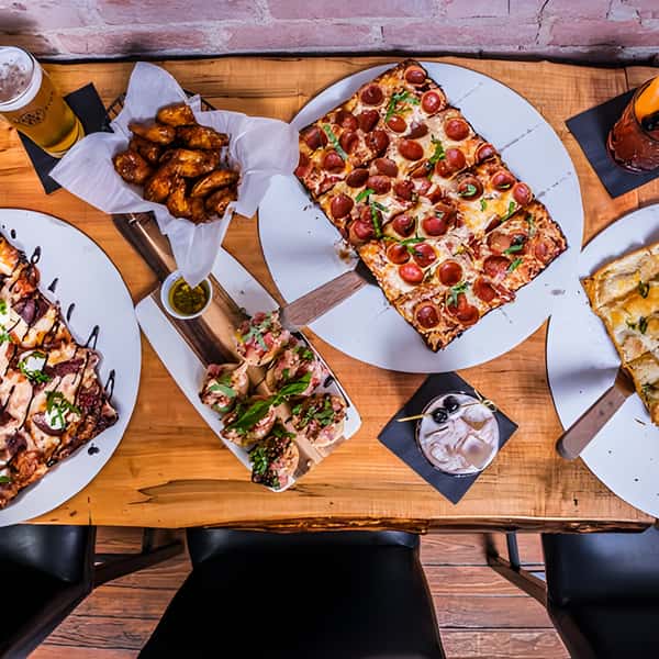 PIZZA SPREAD.