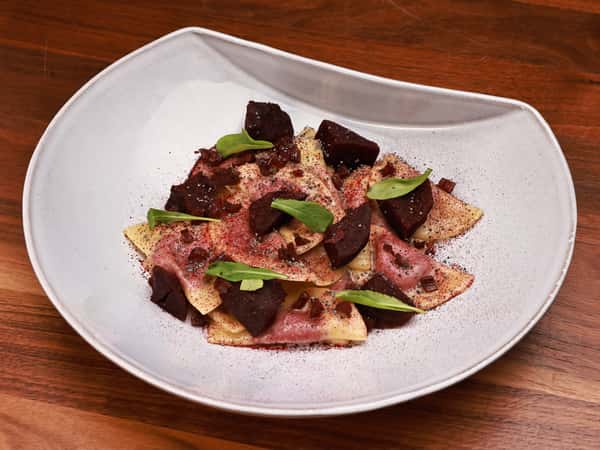 Beet Mezzalune