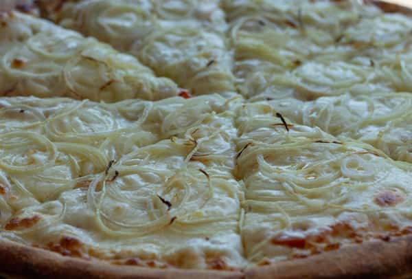 M-White Pizza