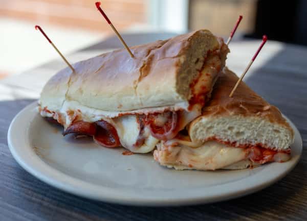 1/2 Pizza Sub