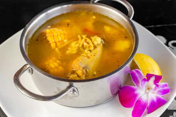 Sopa De Pollo*