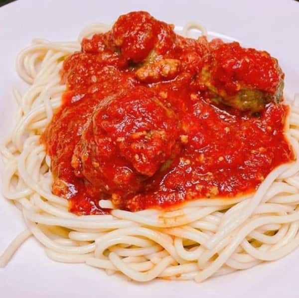 spaghetti with meatballs and sauce