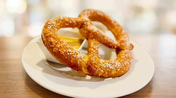 Mama Lor's Bavarian Pretzel