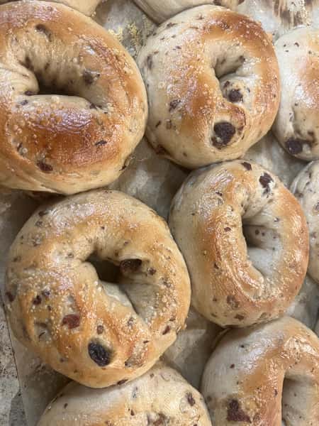 Bagel with VEGAN cream cheese