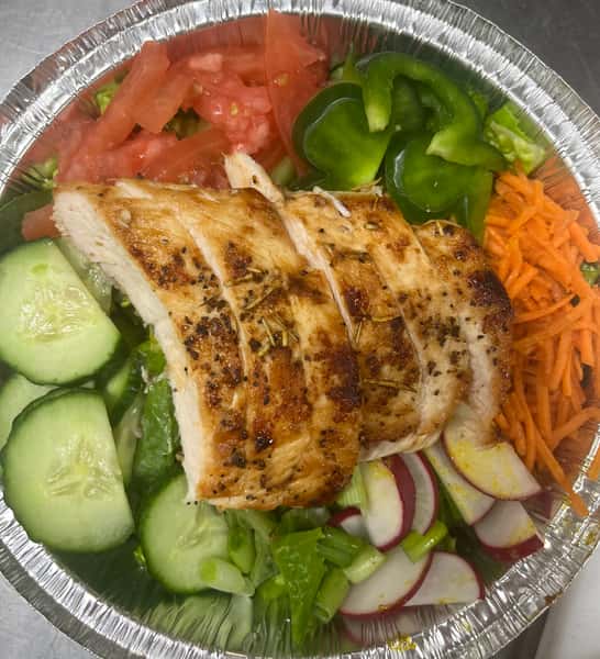 Grilled Chicken Garden Salad