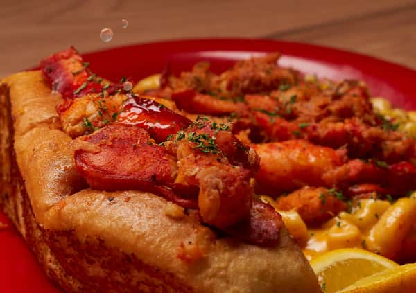 Lobster Roll & Lobster Mac