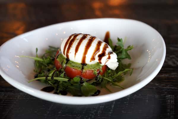 burrata caprese