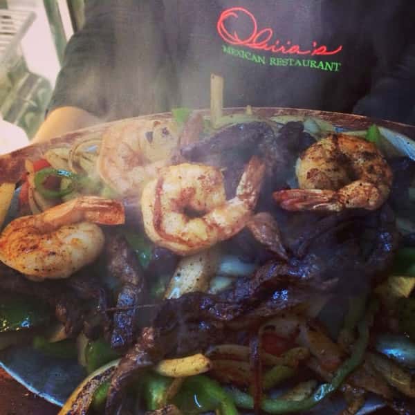 Shrimp and Beef Sizzlin' Fajita