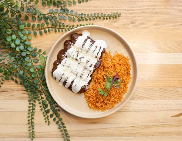 Enchiladas De Mole