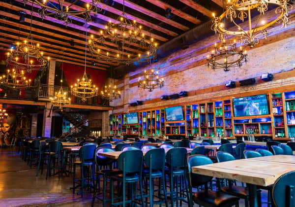 Moe's Cantina at River North