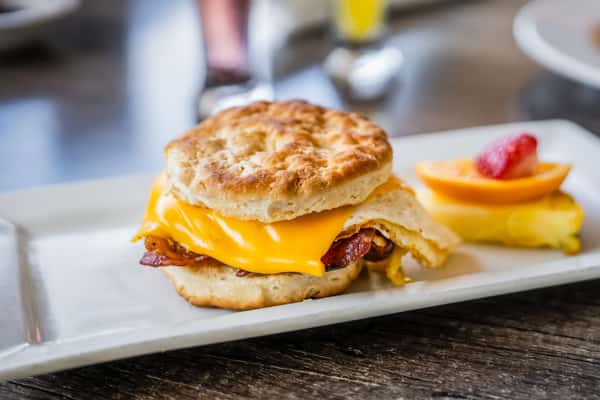 Basik Breakfast Sammie