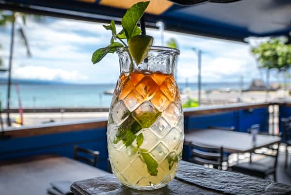 pineapple glass cocktail with mint
