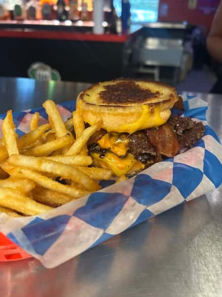 The Ultimate Grilled Cheese Smash