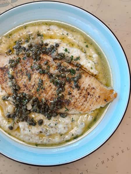Smoked fish with cream and seasoning