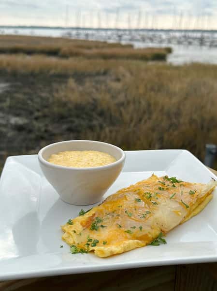 Pancakes and sauce on the beach