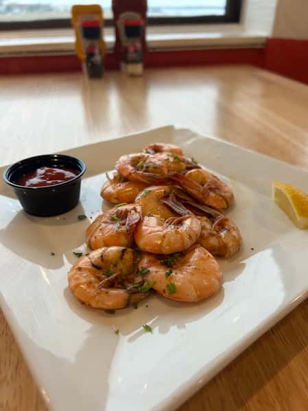 Saucy prawns