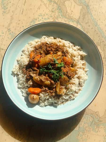 Seafood curry and rice