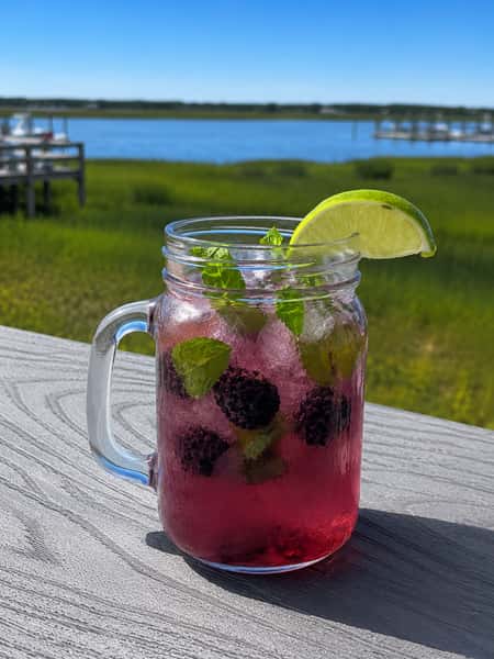 Salty's Rumless Berry Mojito