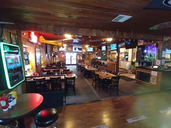 WELCOME TO THE HIDEAWAY SPORTS PUB & EATERY IN SPANAWAY, WA