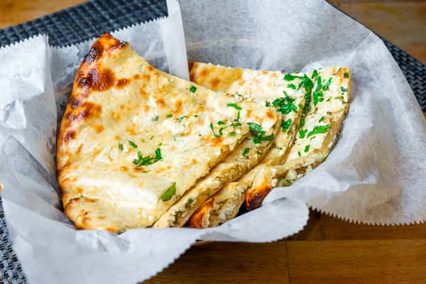PANNER CHEESE NAAN