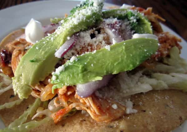 Tostada de Tinga