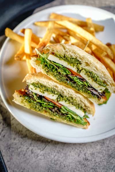 CAPRESE SANDWICH