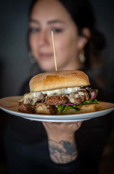 STEAK SANDWICH