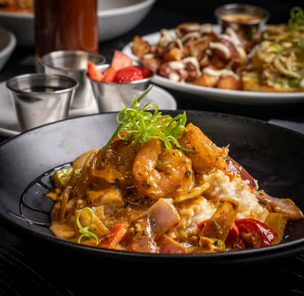Cajun Honey Shrimp & Grits