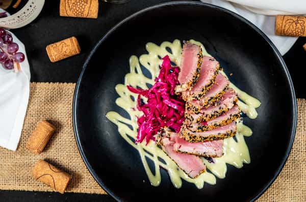SESAME TUNA