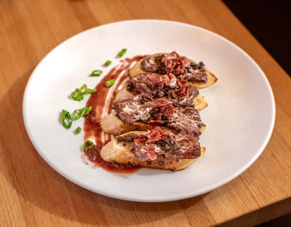 Beef Wellington Crostini